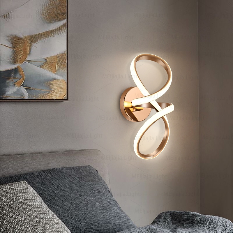 นอร์ดิกห้องนอนโคมไฟข้างเตียงสีทองบันไดที่เรียบง่ายห้องโถงผนังแสงห้องนั่งเล่นโซฟาพื้นหลังสร้างสรรค์โคมไฟตกแต่ง - รูปที่ 6