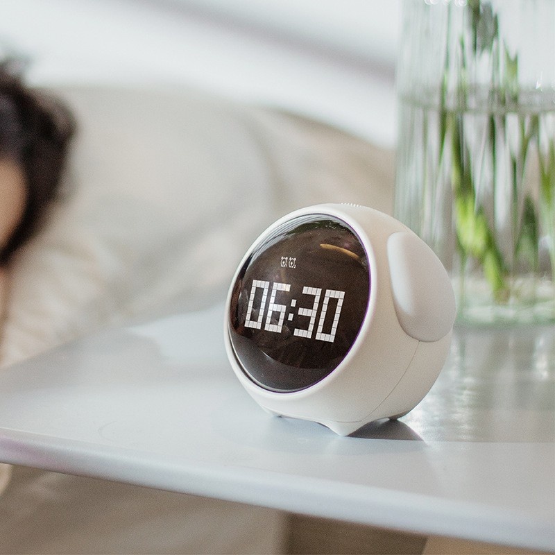Xiaomi you pin นาฬิกาปลุกพิกเซลแสดงออกน่ารักมัลติฟังก์ชั่นดิจิตอล Led ควบคุมเสียงแสงเครื่องวัดอุณหภูมิข้างเตียงนาฬิกาบ้าน