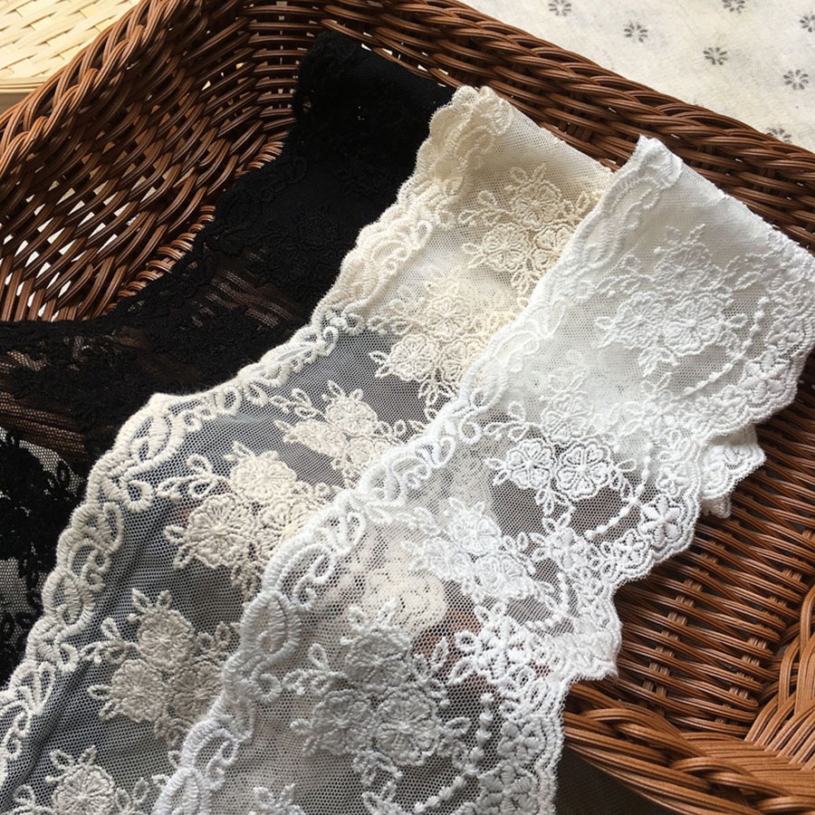 ผ้า_applique_ลายเย็บปักถักร้อยลูกไม้ สีขาว สีดำ และ_beige_เหมาะสำหรับงานแต่งงาน