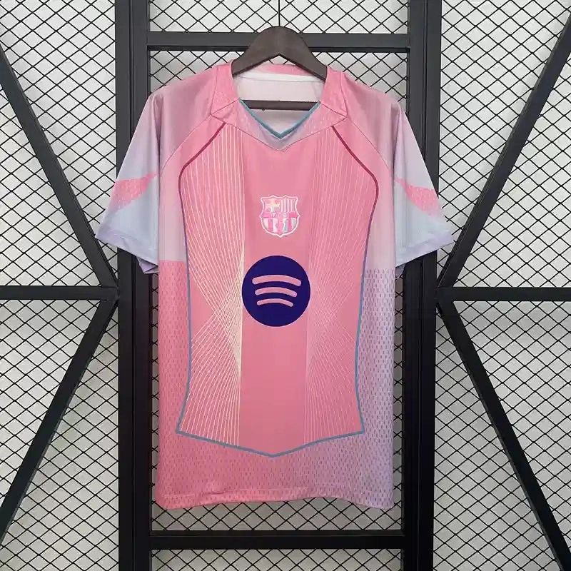เสื้อฟุตบอลสีชมพูรุ่นพิเศษของบาร์เซโลน่า 25/26