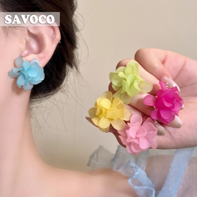 SAVOCO แฟชั่นอะคริลิคดอกไม้ต่างหูบุคลิกภาพชายหาดวันหยุดต่างหูสีสำหรับเครื่องประดับฤดูร้อน SE247