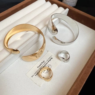 [Jewbeauty]ชุดสร้อยข้อมือเปิดปากมันวาวรูปไข่สไตล์ยุโรปและอเมริกาเครื่องประดับมือระดับไฮเอนด์ที่ทันสมัยและหลากหลาย