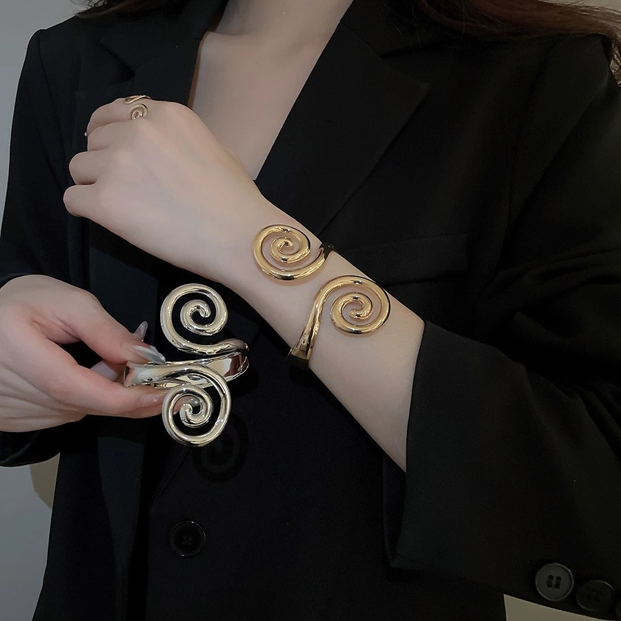 [เจวบิวตี้]สร้อยข้อมือเปิดเกลียวโลหะผสมสไตล์ยุโรปและอเมริกาส่วนบุคคลแฟชั่นตกแต่งมือระดับไฮเอนด์สําหรับผู้หญิง