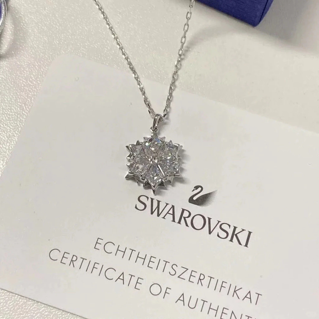 SWAROVSKI สร้อยคอเกล็ดหิมะเพทายสดใสสวารอฟสกี้เงิน 925 แท้