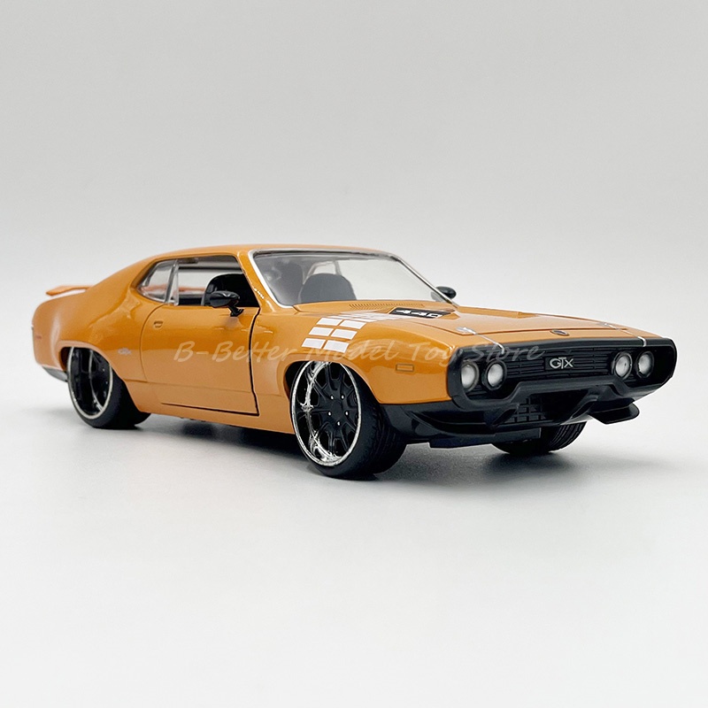 1:24 โมเดลรถเหล็กของเล่น PLymouth GTX Miniature Replica สําหรับคอลเลกชัน