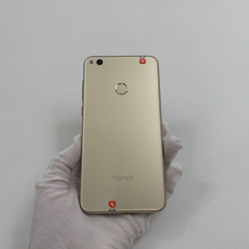 HUAWEI Glory 8Youth Glory 8E Edition8EYouth Edition (4GB+64GB) สมาร์ทโฟนมือสองเวอร์ชันสากล 95% ใหม่