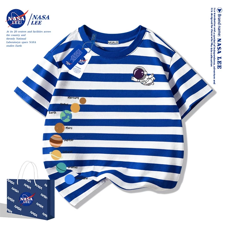 【สินค้ามีในสต็อก】 เสื้อยืดเด็กแขนสั้น ลายเส้นสีฟ้า-ขาว แบรนด์ NASA ลายดาวเคราะห์น้อย