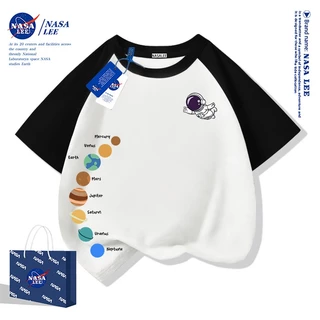 【สินค้ามีในสต็อก】 เสื้อยืดเด็กแขนสั้น ลายเส้นสีฟ้า-ขาว แบรนด์ NASA ลายดาวเคราะห์น้อย