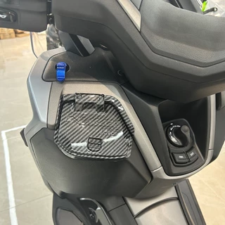 สําหรับ Nmax 155 v3 2025 TechMax Trubo กันน้ําฝาครอบกระเป๋า ABS UPGRADE ด้านข้างกระเป๋า One คลิกเปิดสําหรับ Yamaha Nmax155 v3 2025