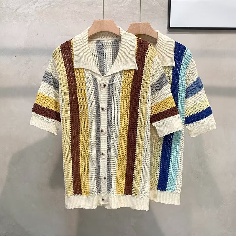เสื้อโปโลถัก Unisex แขนสั้น ลายทางสีตัด คอปกติดกระดุม ทรงหลวม ผ้าถักโปร่ง สไตล์วินเทจ ใส่ลำลองหน้าร้อน