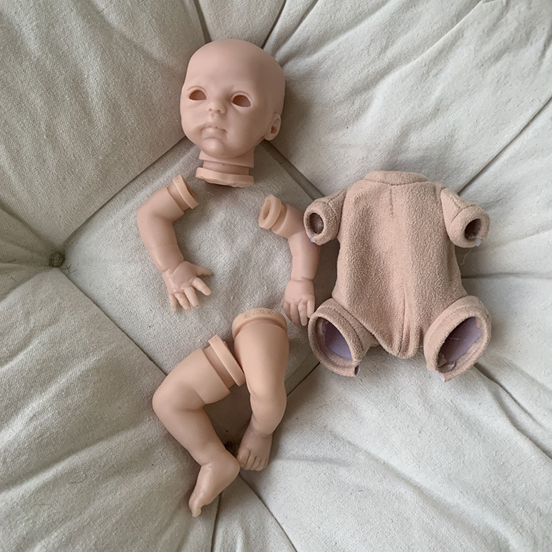 10 นิ้ว Mini Reborn ตุ๊กตาชุด Nessa Handy ตุ๊กตาอะไหล่ Body Fresh สีตุ๊กตาเปล่าชุด Unpainted และ Unassembled Reborn ชุด