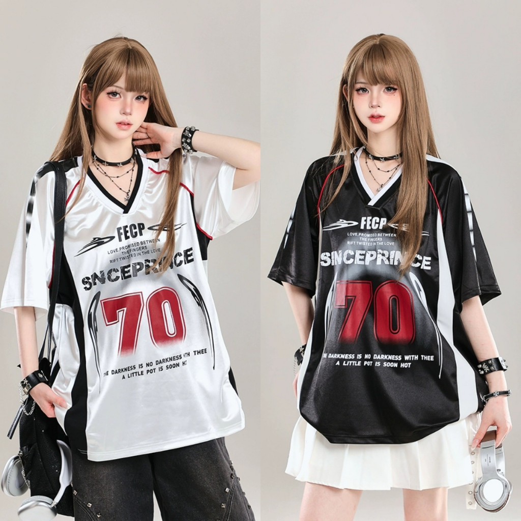 Unisex สไตล์เกาหลี Y2K เสื้อยืดคอวี NO.07 Oversize หลวมฟุตบอลเสื้อยืดสําหรับผู้ชายและผู้หญิงเสื้อกีฬา Street สวมใส่สําหรับสาว Hottrend 2025