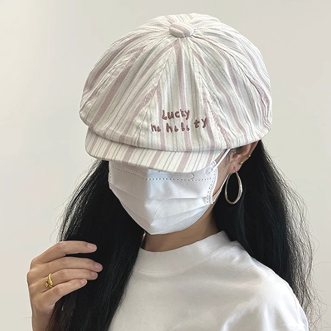 ญี่ปุ่นย้อนยุคฤดูร้อนบางแปดเหลี่ยมหมวกสไตล์ใหม่ปักบังแดดระบายอากาศแฟชั่นหัวใหญ่เส้นรอบวงแสดงใบหน้าขนาดเล็กเด็กส่งหนังสือพิมพ์หมวก