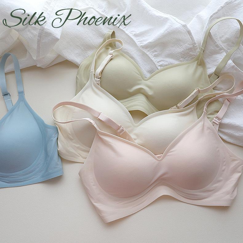 Silk Phoenix 👙 บราที่ไม่มีโครงเหล็ก ช่วยเพิ่มการรวบรวม ป้องกันการหย่อนคล้อย รองรับรูปทรงของถ้วยอย่างสบาย การออกแบบไร้รอยต่อ ไม่มีแรงกดบนหลัง สายคล้องที่ปรับได้