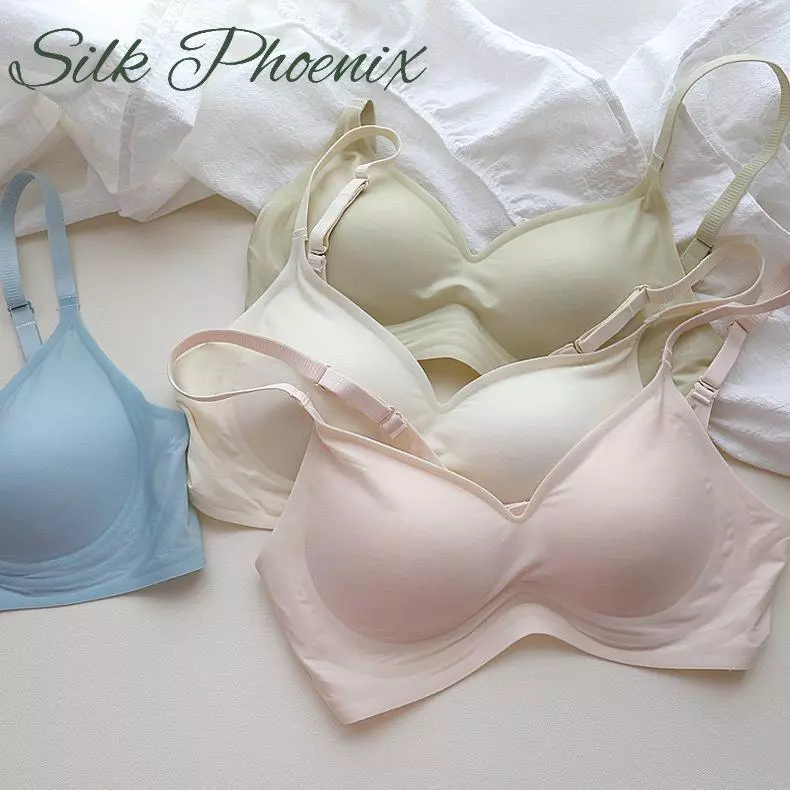 Silk Phoenix 👙 บราที่ไม่มีโครงเหล็ก ช่วยเพิ่มการรวบรวม ป้องกันการหย่อนคล้อย รองรับรูปทรงของถ้วยอย่างสบาย การออกแบบไร้รอยต่อ ไม่มีแรงกดบนหลัง สายคล้องที่ปรับได้