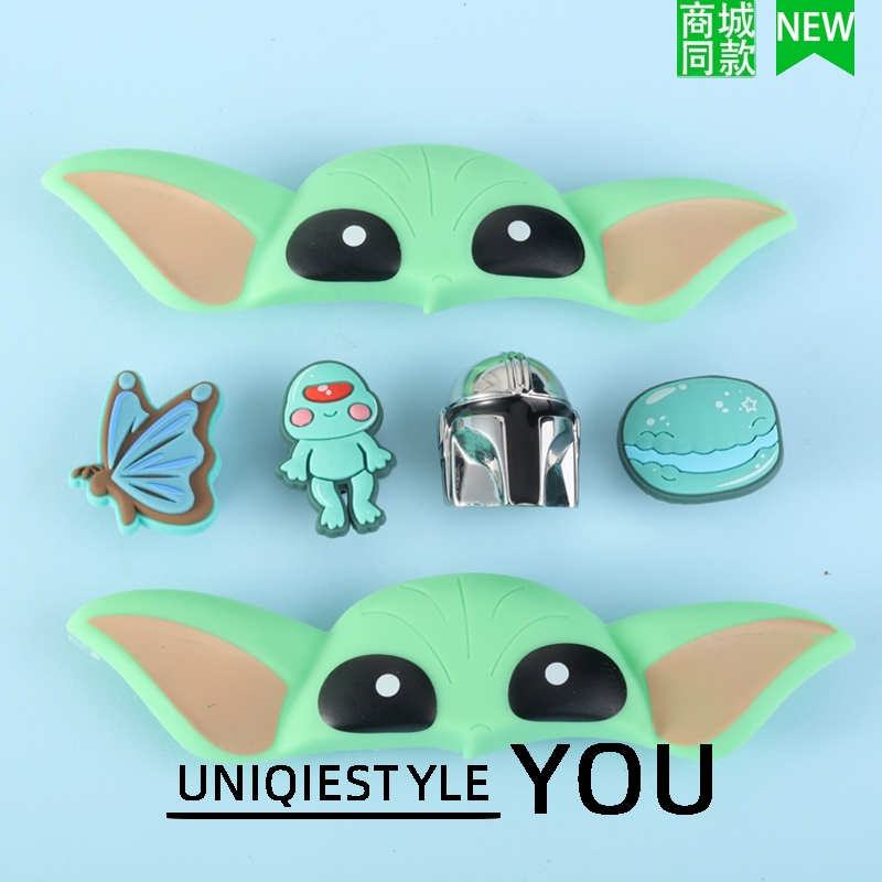 สไตล์ใหม่รองเท้าหลุมดอกไม้ตกแต่งอุปกรณ์ DIY พื้นผิวสามมิติ Star Wars Yoda Series พรีเมี่ยมที่ถอดออกได้