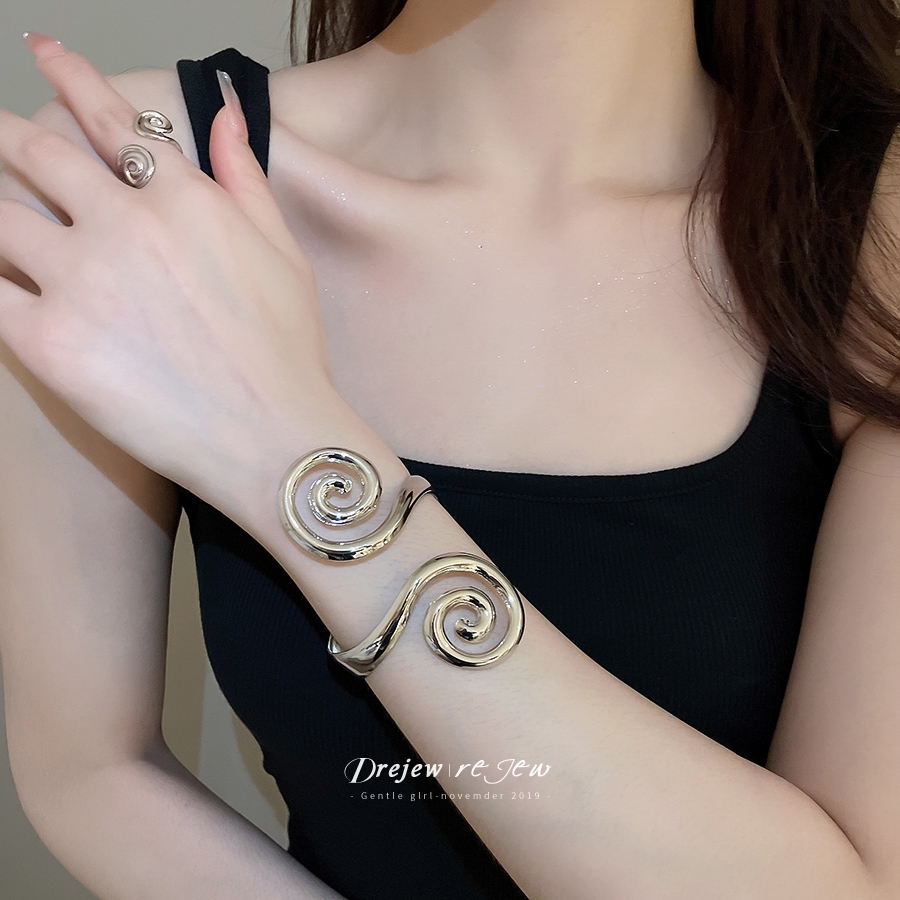 เดรช ยุโรปและอเมริกาโลหะเกลียวเปิดสร้อยข้อมือที่มีการออกแบ รูปที่ 4