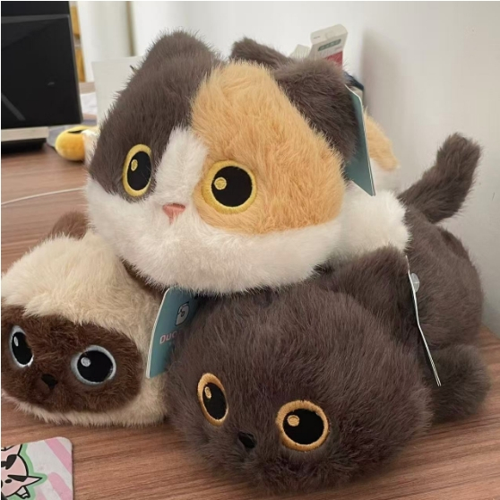 Funtoys ลูกแมวสามตัว ตุ๊กตาแมวน่ารัก ตุ๊กตาสัตว์สุดประณีต ขวัญใจเด็กๆ