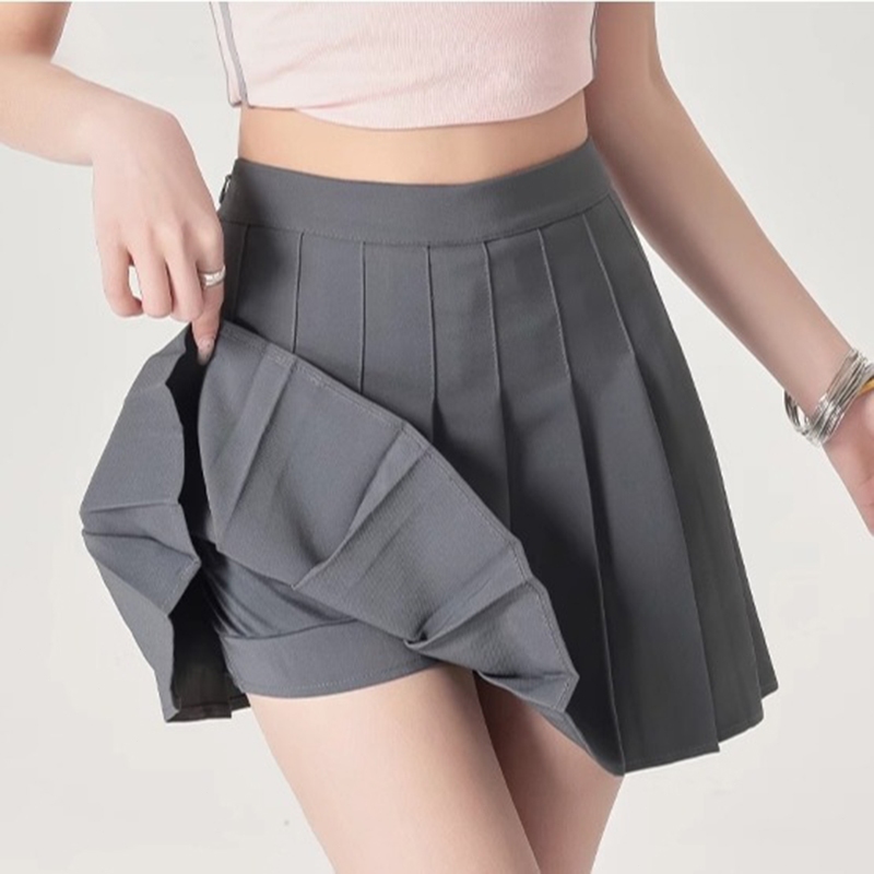 ส่งด่วนในไทย มีทั้งหมด6สี กระโปรงพลีททรงเอเอวสูง  กระโปรงเทนนิส สีพื้น   เเบบสั้น มีซับในตัว  แมทช์ได้กับทุกชุด