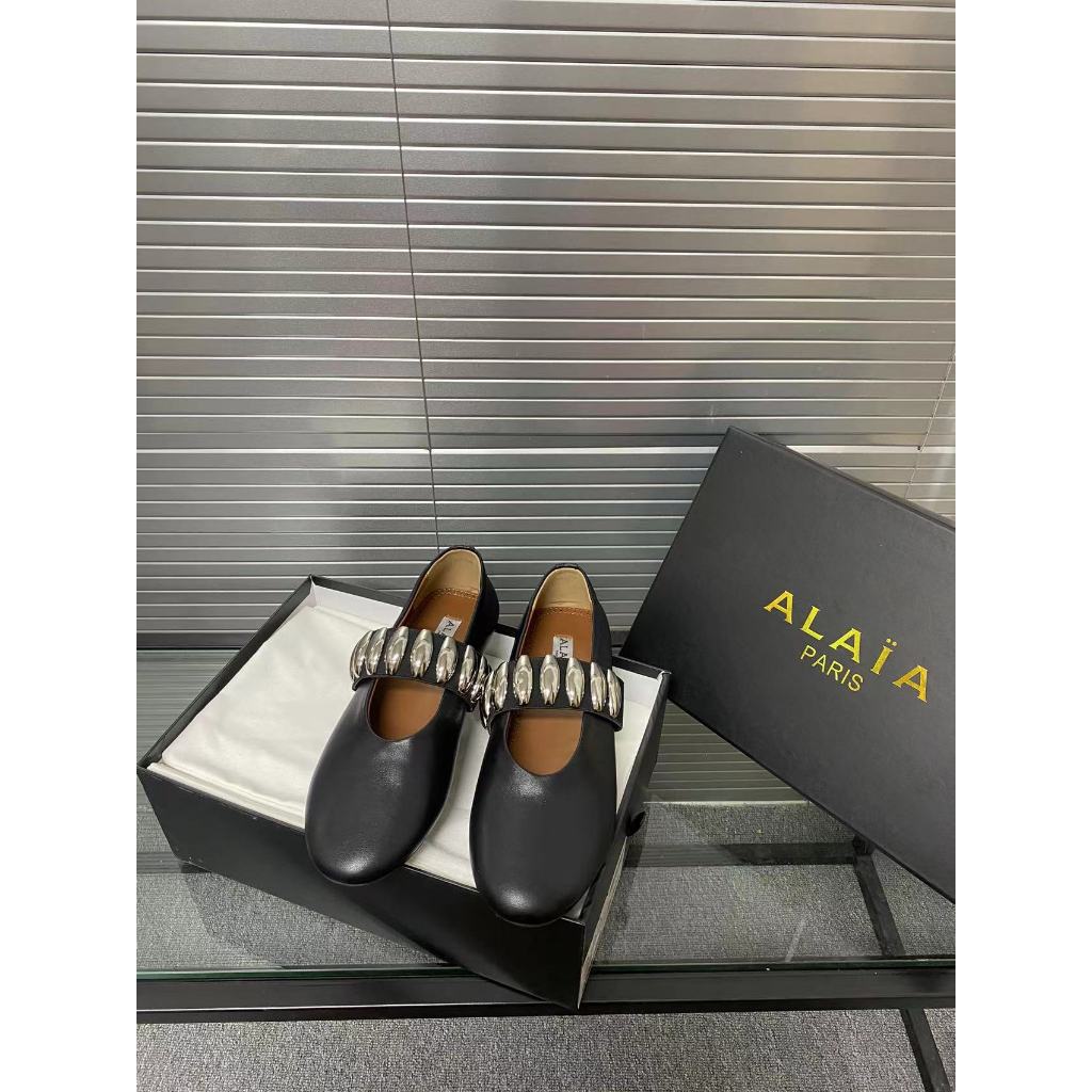 Alaia2025 Summer Ladies Fashion Heart Leather Flat Strap สบาย All-Match Flat Ballet Shoes