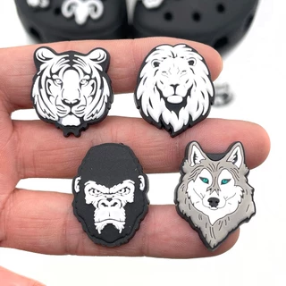 Hot 1 ชิ้นสีดําและสีขาว Series รองเท้า charms อุปกรณ์เสริมตกแต่งรองเท้าแตะรองเท้าแตะหัวเข็มขัดของขวัญ