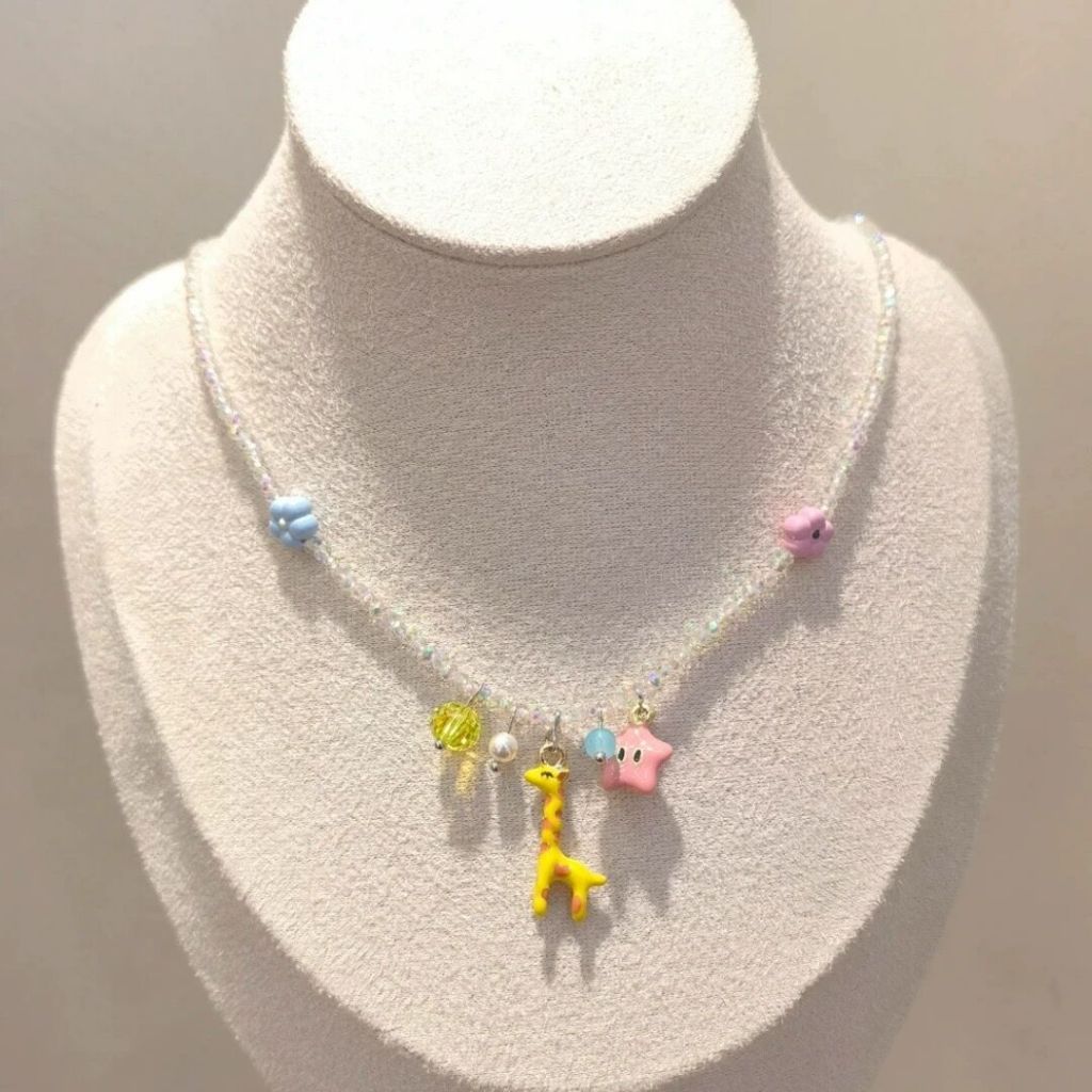 สร้อยคอยีราฟลูกปัดคริสตัลสีสันสดใสผู้หญิงแฟชั่น