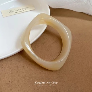 เดรเจว สร้อยข้อมือเรซินไม่สม่ําเสมอสร้อยข้อมืออเนกประสงค์ที่เรียบง่ายและทันสมัยในยุโรปและอเมริกาสัมผัสระดับไฮเอนด์เฉพาะกลุ่ม