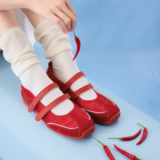 【Flashlight】BASTO Women's Platform Mary Jane Sneakers รองเท้าแมรี่เจน รองเท้าส้นตึก รองเท้าผ้าใบ A9003 D3222