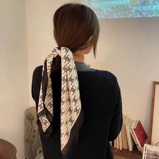 Miss_J พร้อมส่งจากกทม🎀【70x70 cm】ผ้าพันคอลายดอกแบบเกาหลี Korean scarfves สวมใส่ได้หลายแบบ เอนกประสงค์