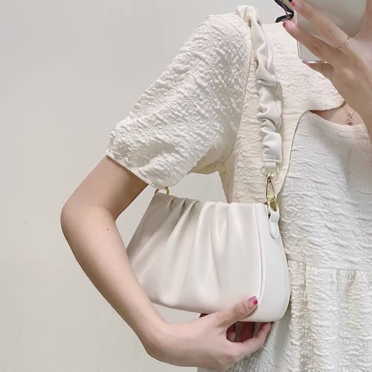 Puffy Cloud Bag 2025 Summer Womens Pleated Crossbody Bag Soft Texture