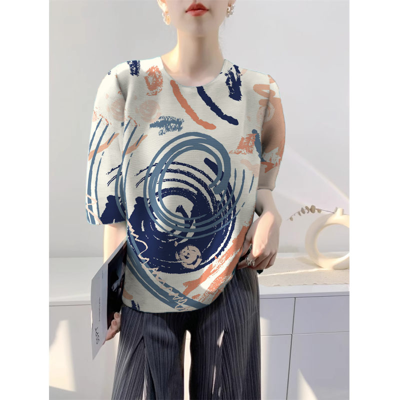 เสื้อแบบมิยาเกะสำหรับฤดูร้อน ทรงคลายหลวม พิมพ์รอบคอดูเป็นทางการ สวมใส่ง่ายทุกวัน