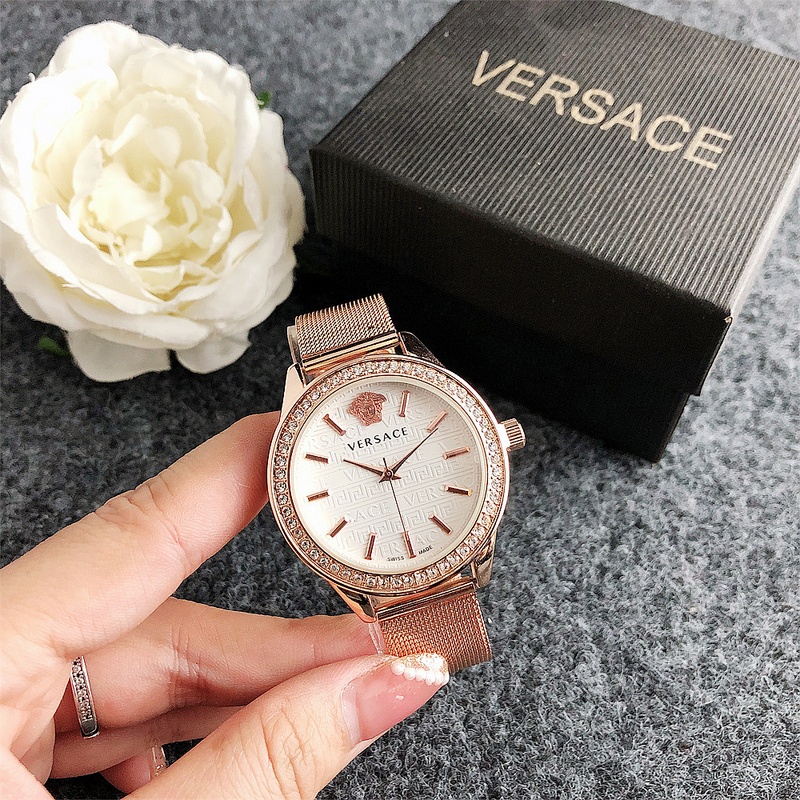 2024 Versace Diamond Set นาฬิกาผู้ชายผู้หญิง Quartz Disc Casual นาฬิกาผู้หญิง