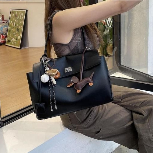 Lazy Feel กระเป๋าสะพาย Tote ความจุขนาดใหญ่