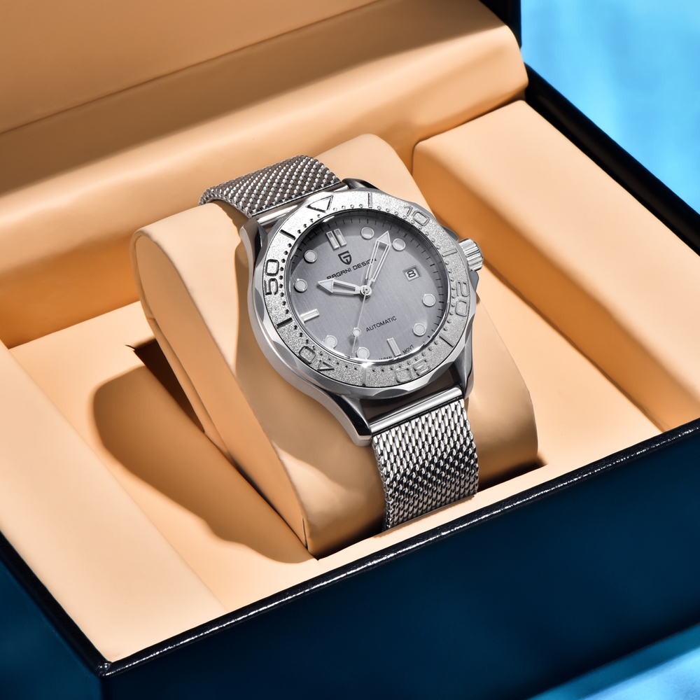 PAGANI DESIGN ใหม่ญี่ปุ่น MIYOTA 8215 นาฬิกาสําหรับชาย BGW9 Luminous สแตนเลสนาฬิกาข้อมือกันน้ํา 2025