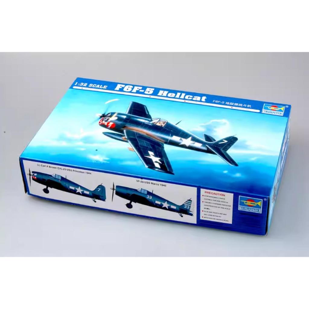 Trumpeter 1/32 02257 F6F-5 Hellcat Trumpeter รุ่น