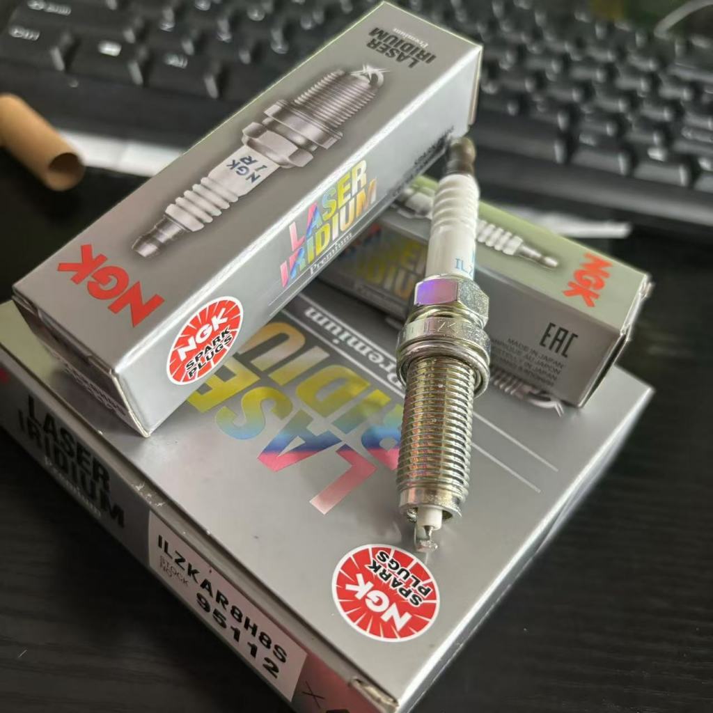 หัวเทียน NGK Iridium Platinum ILZKAR8H8S 95112 CIVIC Ged 1.5T AVANCIER