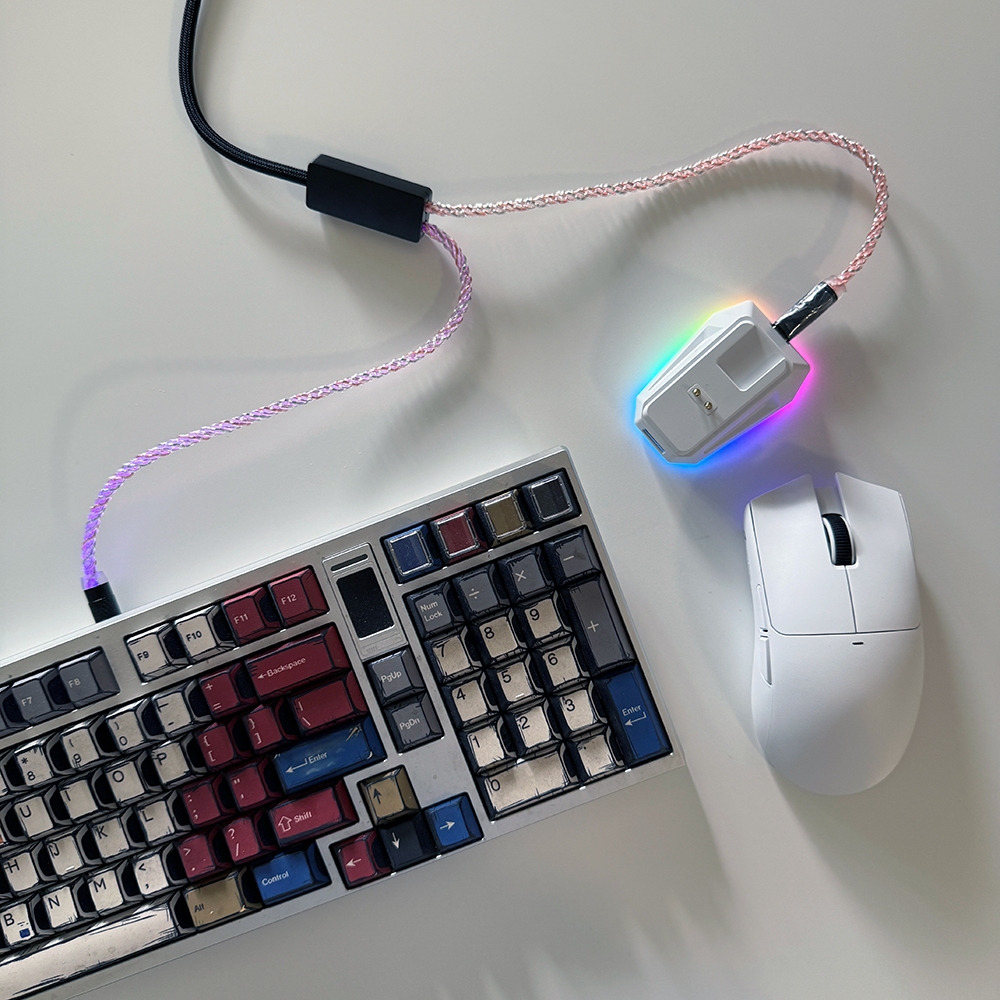 มาใหม่ | Dual 8K Speed 1-to-2 Type-C Aviation Plug Cable | RGB Gaming Magnetic Shaft Mechanical Keyboard Data Cable
