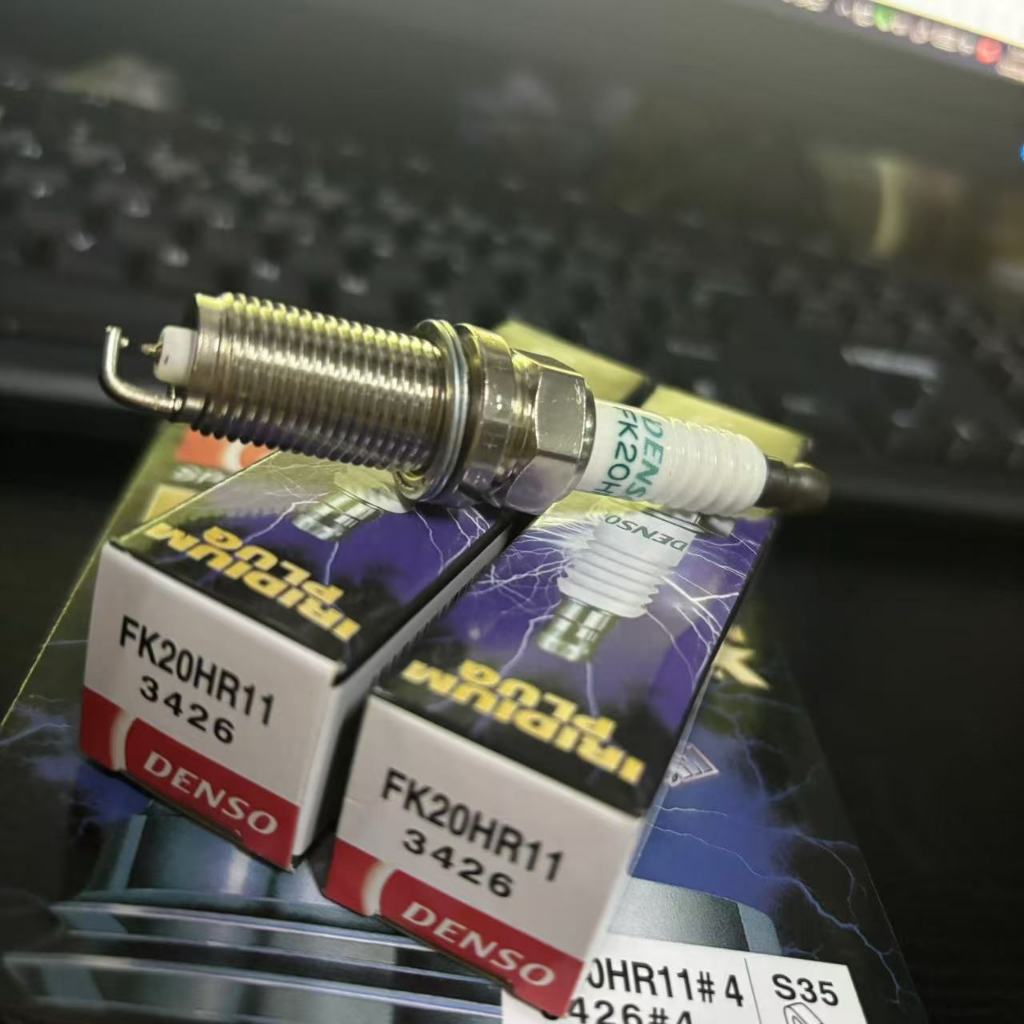 DENSO FK20HR11 สําหรับ Iridium 3426 เหมาะสําหรับ Camry GGH20 GGH30 VELLFIRE ALPHARD Rx350 Gs300