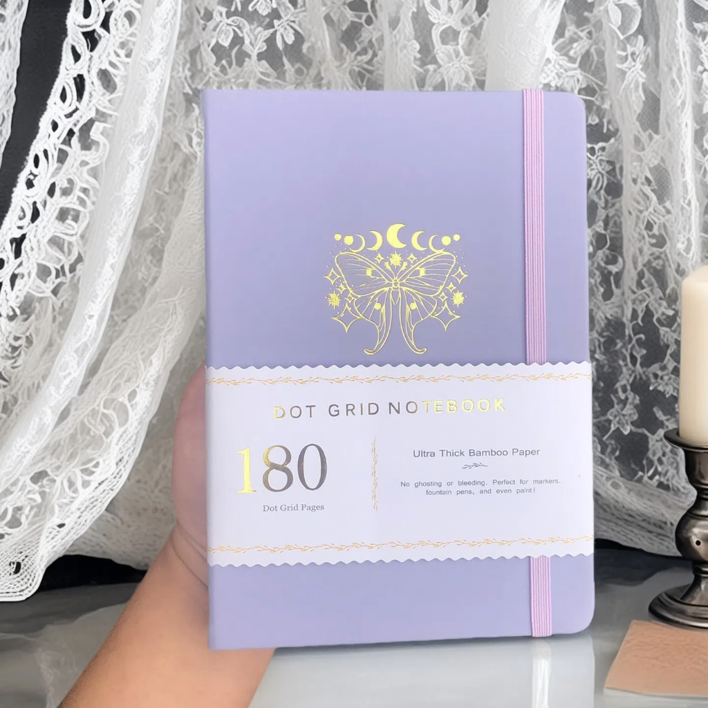 สมุดโน๊ต BUKE Dotted – วารสารหนัง PU A5 ขอบฟอยล์สีเงิน, ตารางดอท 5x5 มม., กระดาษไม้ไผ่ 180 แกรม, 160 หน้า, Lay-Flat Stitch Bujoo สไตล์