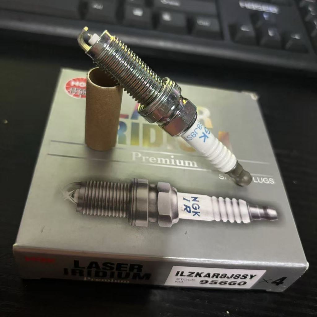 หัวเทียน NGK ILZKAR8J8SY 95660 Iridium เหมาะสําหรับ Volvo S60LS60LV40 XC40 XC60 Crown Road