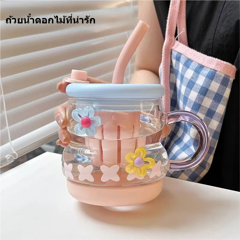‌แก้วทนความร้อน ลายดอกไม้สวยสดใส น่ารักสุดๆ สไตล์อินสตาแกรม สำหรับสาวๆ วางบนโต๊ะทำงาน พลาดไม่ได้!