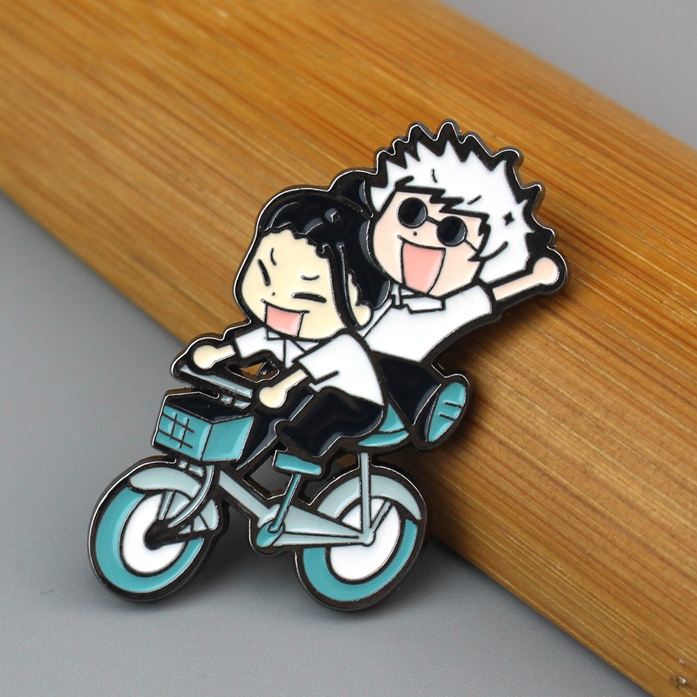 อะนิเมะ JJK Gojo GOYO ขี่จักรยานเข็มกลัดเคลือบโลหะน่ารักการ์ตูน Pin อุปกรณ์เสริม