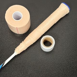 แบดมินตันจับเบาะห่อ, วิชาพลศึกษา ไม้เทนนิสจับเทปสนับสนุนฟิล์…