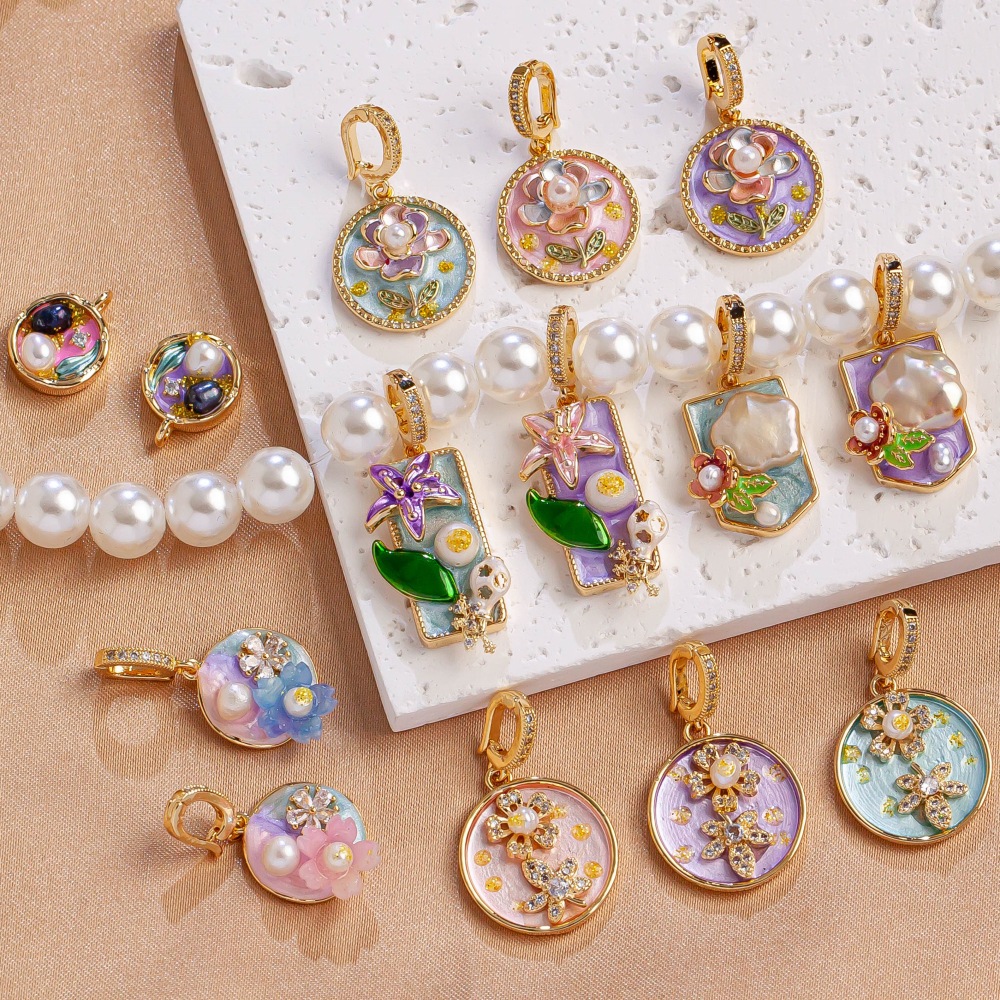 จี้มุกน้ําจืดธรรมชาติที่ทันสมัยและประณีต