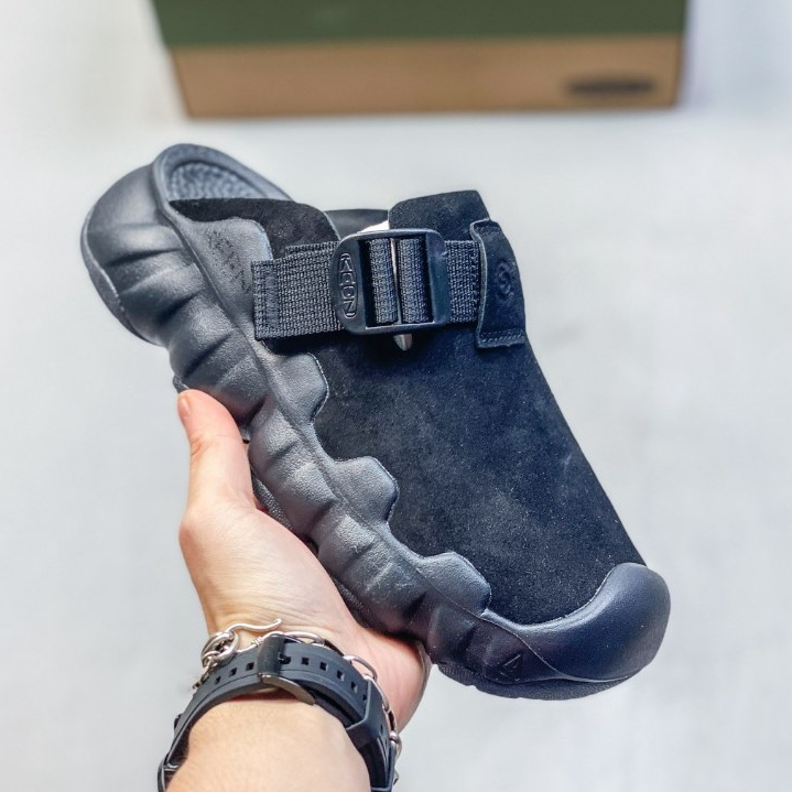 Koen Newport H2 Casual Low-Top Sandals สีดํา