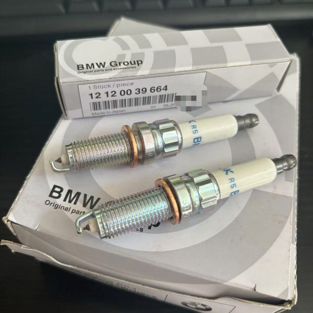 เอ็นจีเค 12120039664 SILZKBR8D8S หัวเทียนอิริเดียมแพลทินัม BMW 335i 640i 535Li 535i X6 Z4