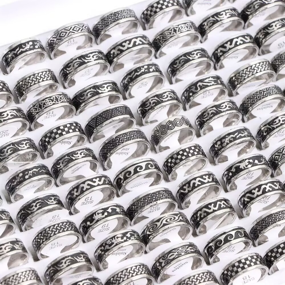 วงแหวนสแตนเลสสีดำขนาด8มิลลิเมตร สำหรับบุรุษ แฟชั่น เครื่องประดับ ขายส่ง30ชิ้น