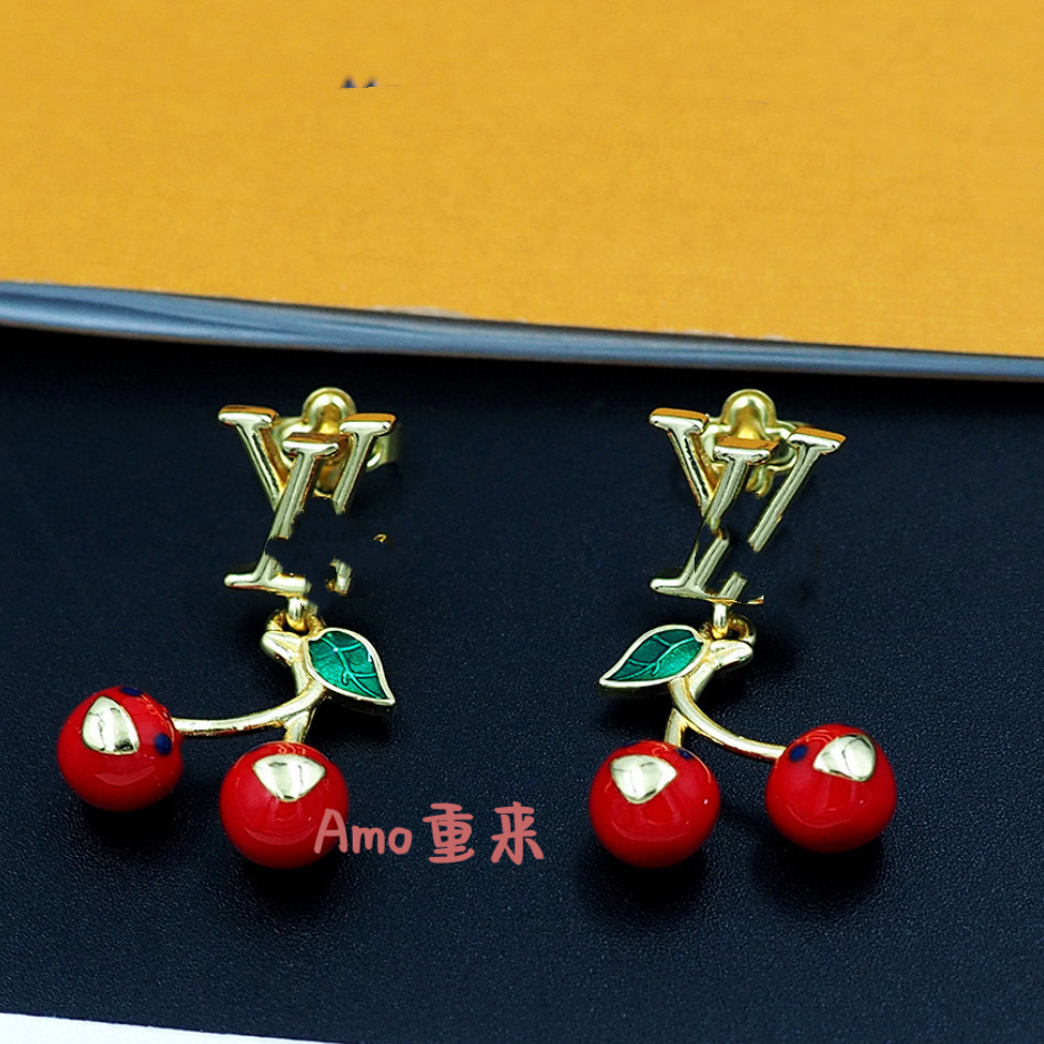 ต่างหูคลาสสิกหรูหรา Cherry Takashi Murakami สวมได้ทุกโอกาส