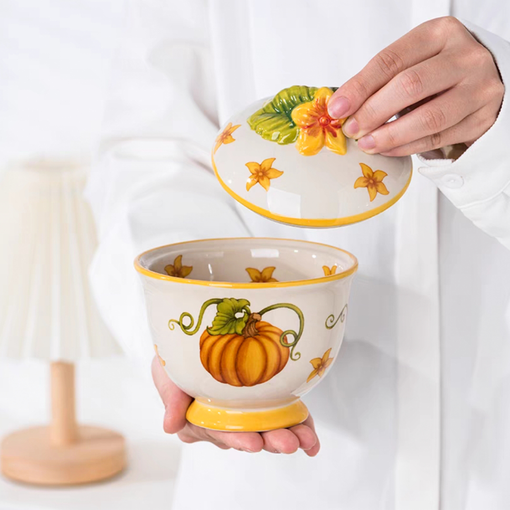 HongDian ชามเซรามิก ceramic porcelain bowl พร้อมฝาปิด ทรงฟักทอง ใช้ใส่ซุป ข้าวต้ม ข้าวสวย และของหวานได้ เข้าไมโครเวฟ เตาอบ และเครื่องล้างจานได้ เคลือบใต้วัสดุ สีไม่หลุดลอก เหมาะกับบ้าน ร้านอาหาร โรงแรม งานเลี้ยง งานแต่งงาน และปาร์ตี้ ผลิตจากวัสดุคุณภาพ