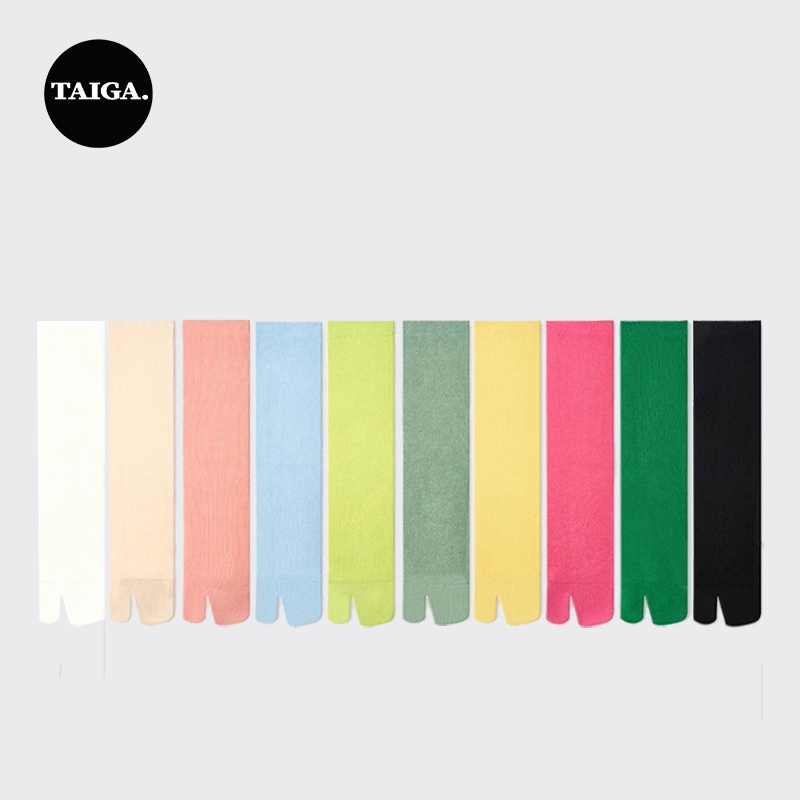 ถุงเท้านิ้ว Tabi สำหรับผู้หญิง สีทึบ ลายริ้ว